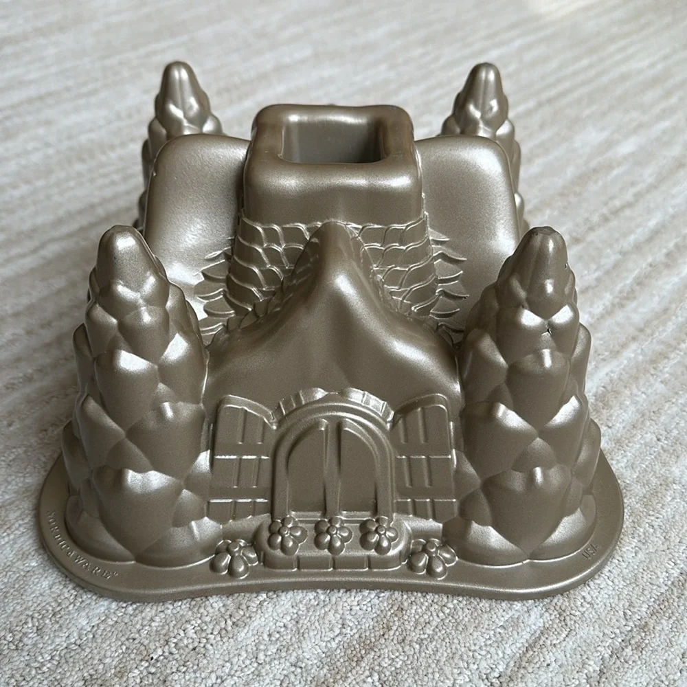 Williams Sonoma Nordic Ware HANSEL & GRETEL Bundt Pan Cake Mold 10 Cup